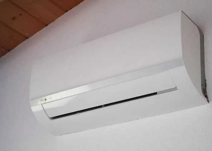 Am Hainer بيت للعطل Neukieritzsch